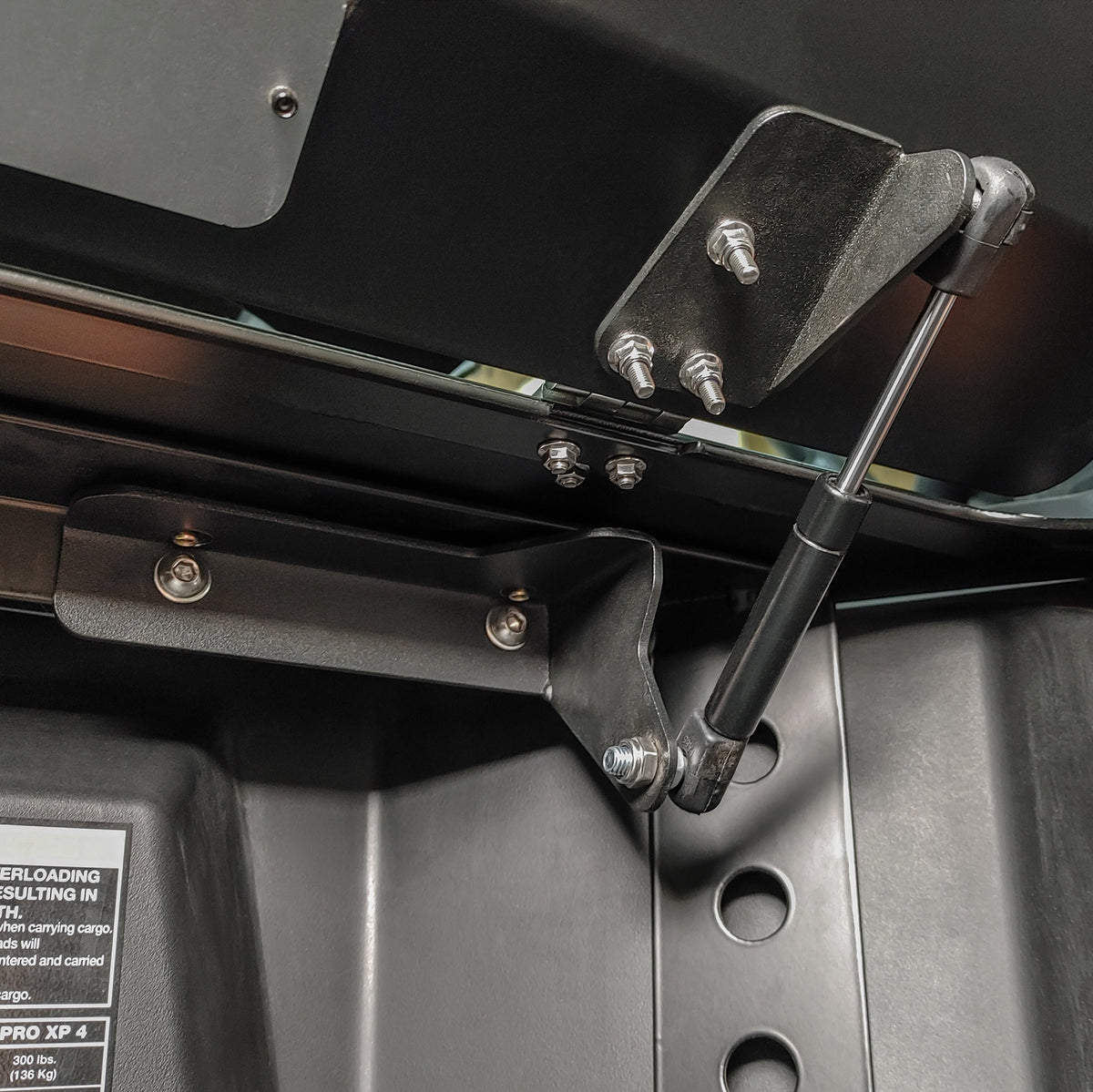 DRT RZR Pro R / Turbo R / Pro XP 2022+ Polaris Trunk Enclosure Gas Str