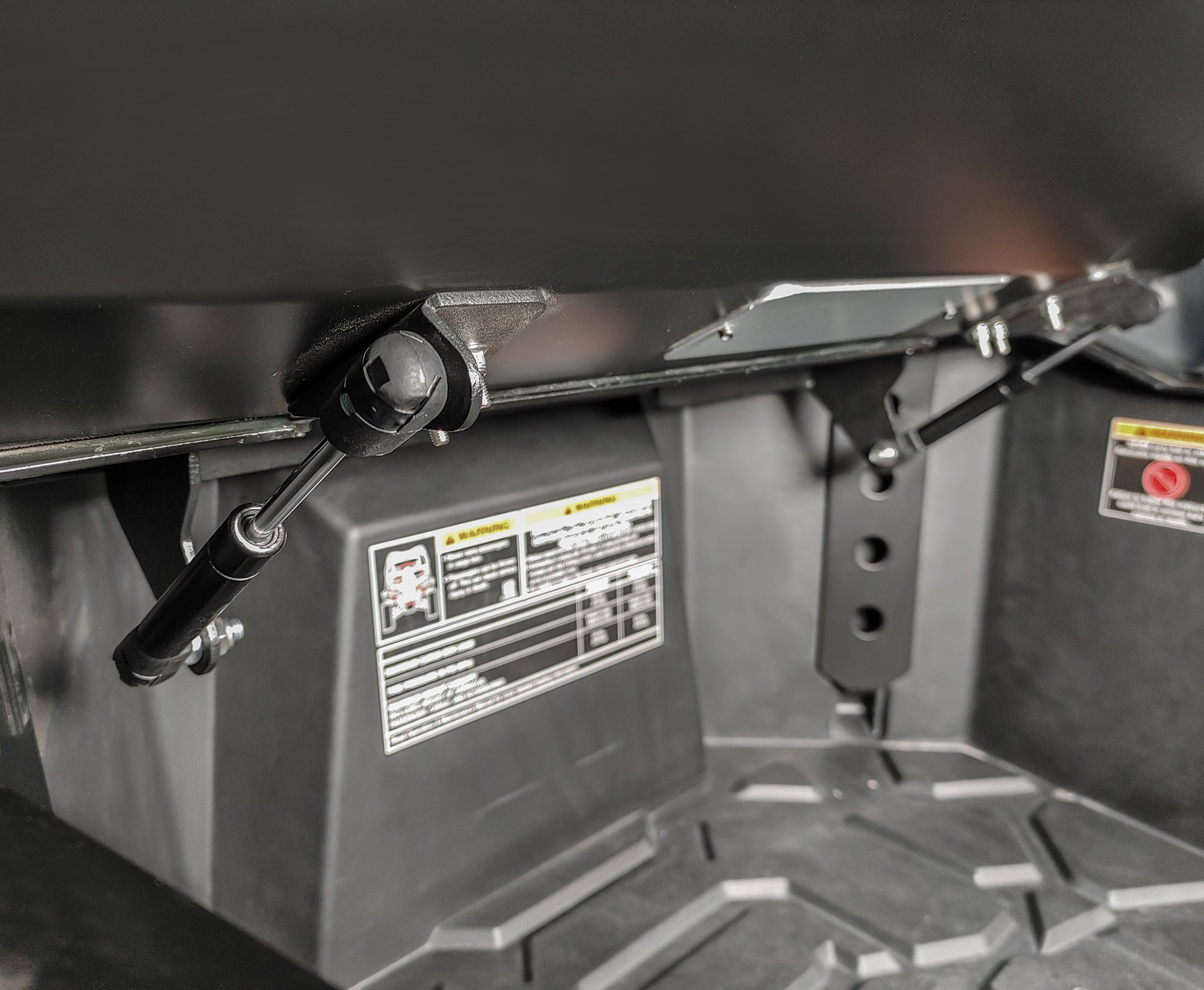 DRT RZR Pro R / Turbo R / Pro XP 2022+ Polaris Trunk Enclosure Gas Str